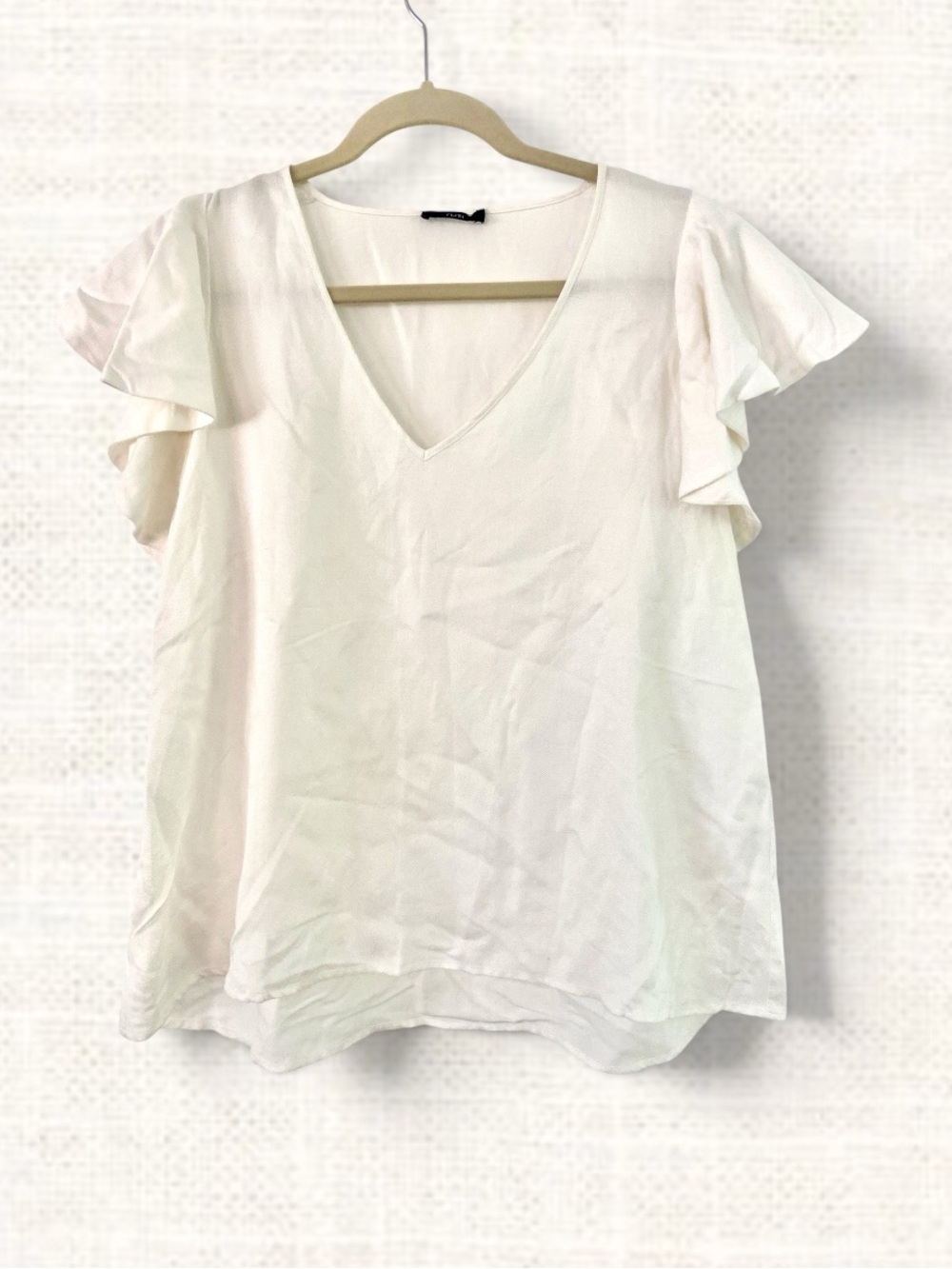 ruti Flutter Sleeve Top